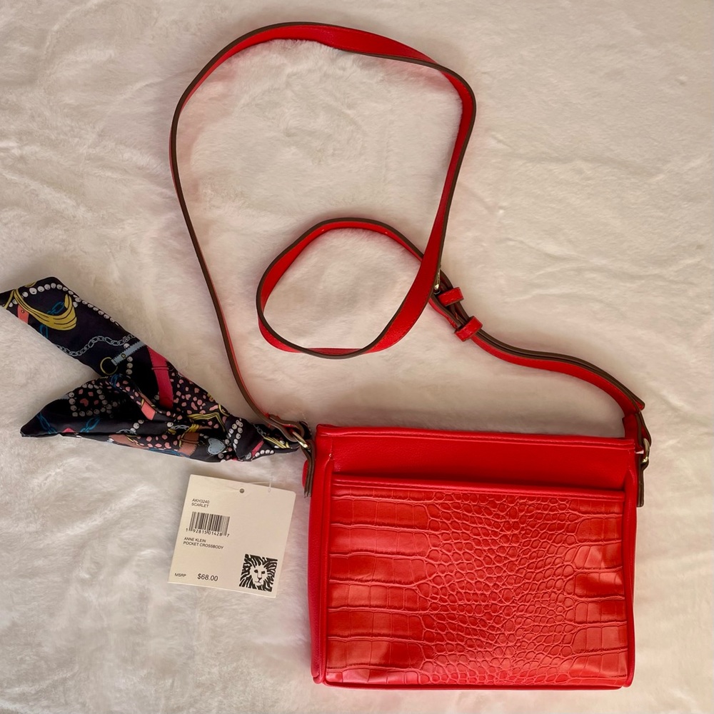 NWT Anne Klein Pocket Crossbody Bag